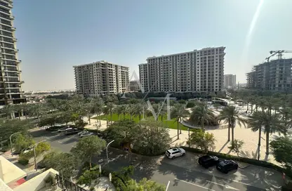 Apartment - 3 Bedrooms - 2 Bathrooms for sale in Jenna Main Square 2 - Jenna Main Square - Town Square - Dubai