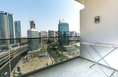 شقة - 2 غرف نوم - 2 حمامات للايجار في ماغ 318 - الخليج التجاري - دبي