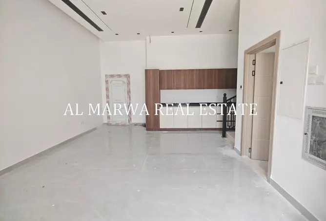 156005345 - Property Image 2