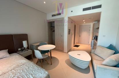 Apartment - Studio - 1 for rent in Seven Palm - Palm Jumeirah - Dubai