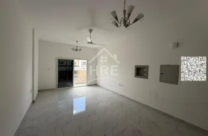 شقة - 2 غرف نوم - 2 حمامات للايجار في 3 المويهات - المويهات - عجمان