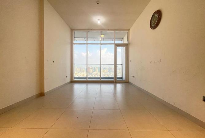 100399972 - Property Image 2