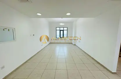 Apartment - 2 Bedrooms - 1 Bathroom for rent in Palace Tower 2 - Palace Towers - Dubai Silicon Oasis - Dubai