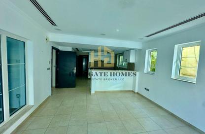 Villa - 3 Bedrooms - 4 Bathrooms for rent in Legacy Small - Legacy - Jumeirah Park - Dubai