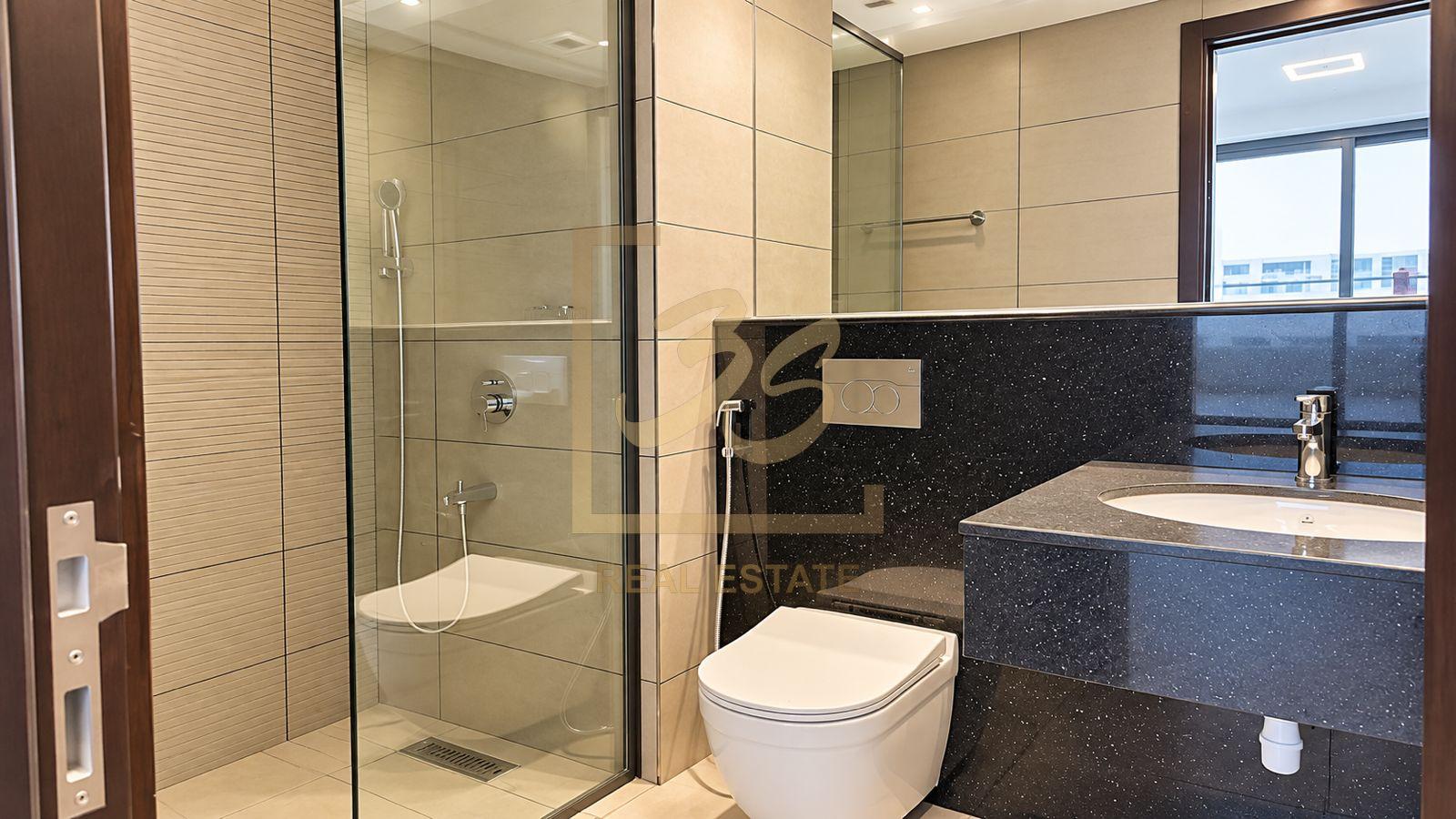 SPACIOUS 2BR | PRIME LOCATION | GREAT DEAL by 229540 