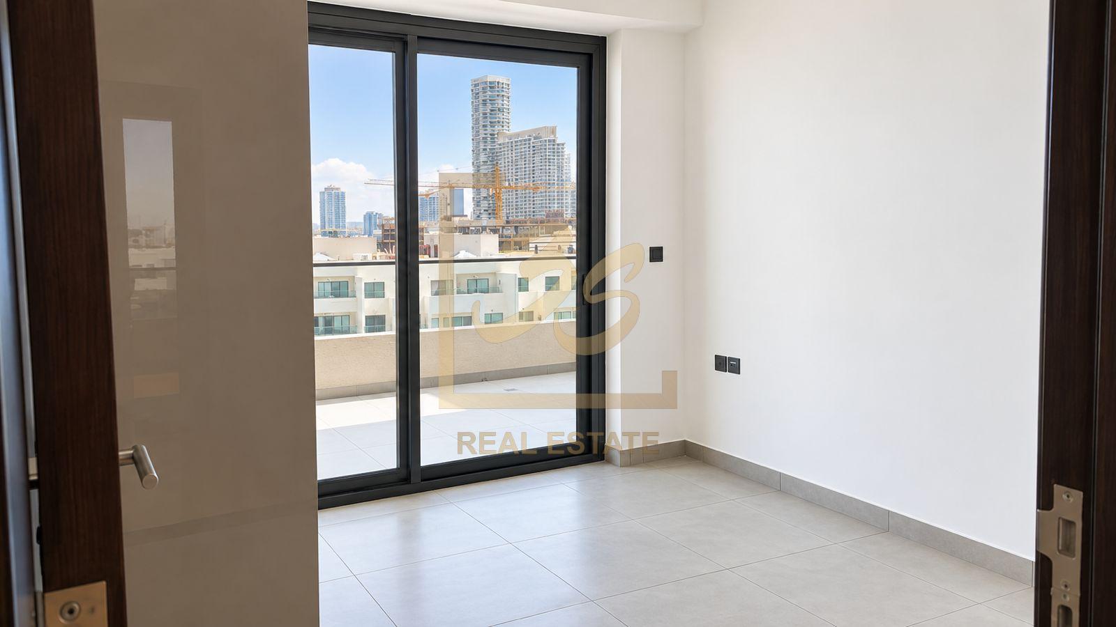 SPACIOUS 2BR | PRIME LOCATION | GREAT DEAL by 229540 