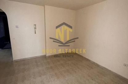 Apartment - 1 Bedroom - 2 Bathrooms for rent in New Al Taawun Road - Al Taawun - Sharjah Apartment - 1 Bedroom - 2 Bathrooms for rent in New Al Taawun Road - Al Taawun - Sharjah