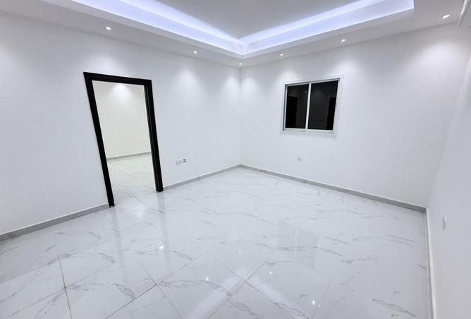 Brand New Huge 1 Bed Room Near Mazyad Mall Zone 34