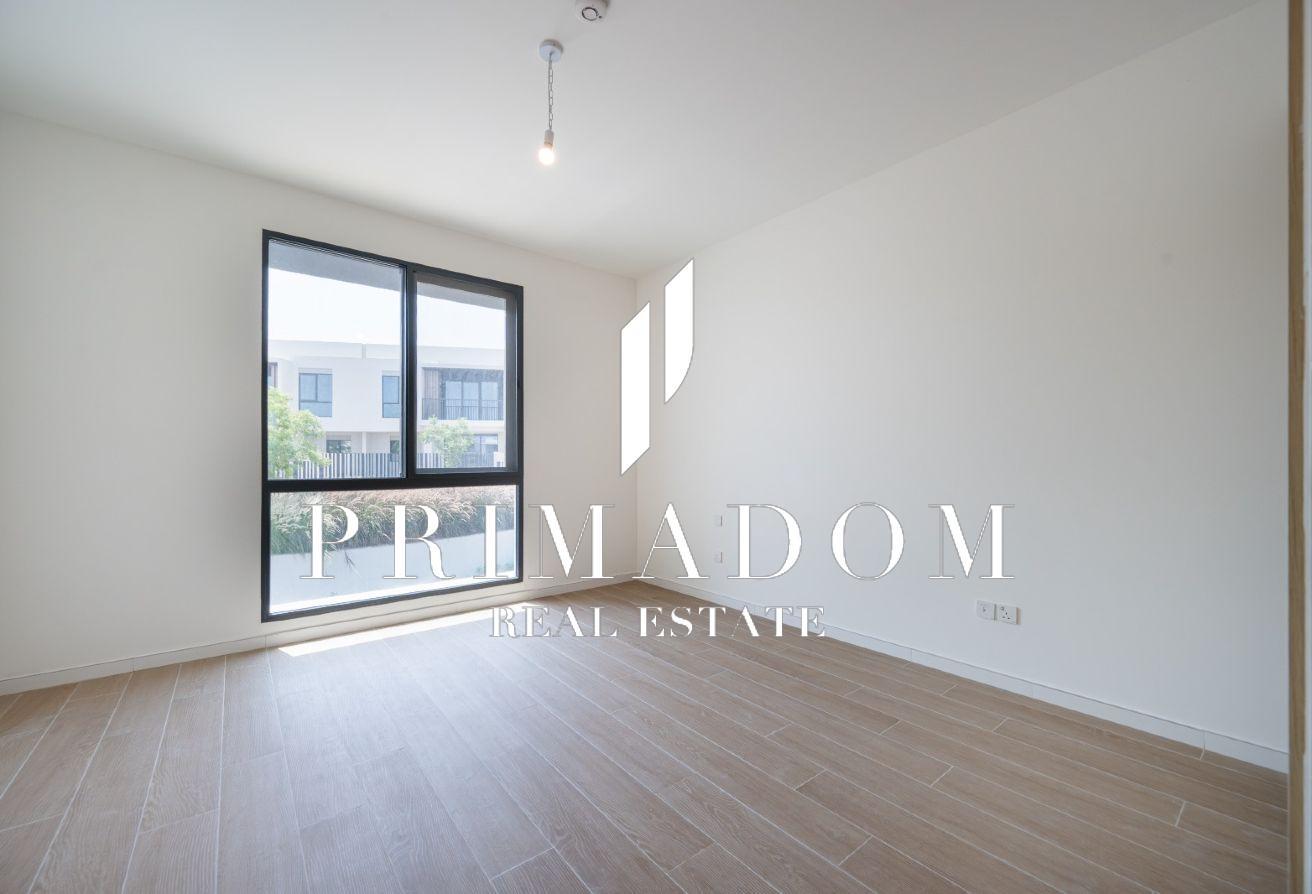 Luxury 4BR | Brand New | Single Row | Vacant photo 8