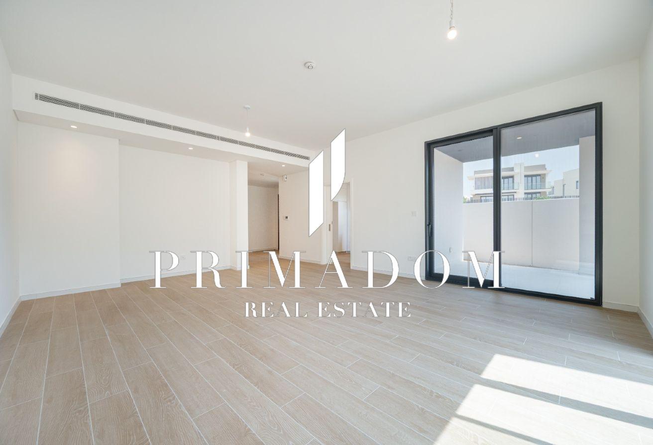 Luxury 4BR | Brand New | Single Row | Vacant photo 5