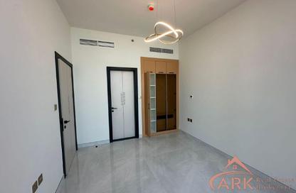 شقة - غرفة نوم - 1 حمام للايجار في سكايز من دانوب - ارجان - دبي