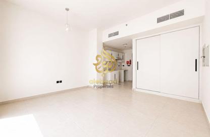 Apartment - Studio - 1 Bathroom for rent in Liwan 2 - Dubai Land - Dubai