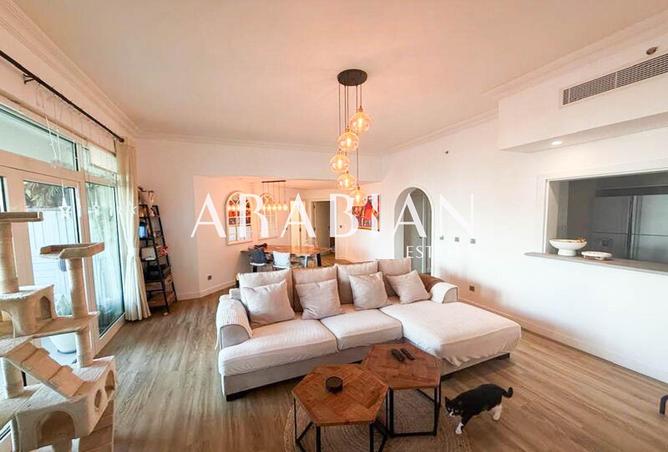 58201192 - Property Image 2