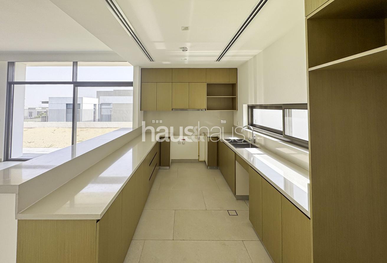 Type B | Spacious Layout | Prime Location photo 5