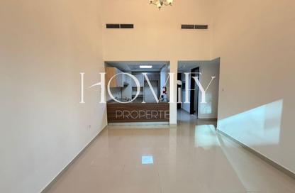 Apartment - 2 Bedrooms - 2 Bathrooms for rent in Roxana Residence B - Roxana Residences - District 12 - Jumeirah Village Circle - Dubai