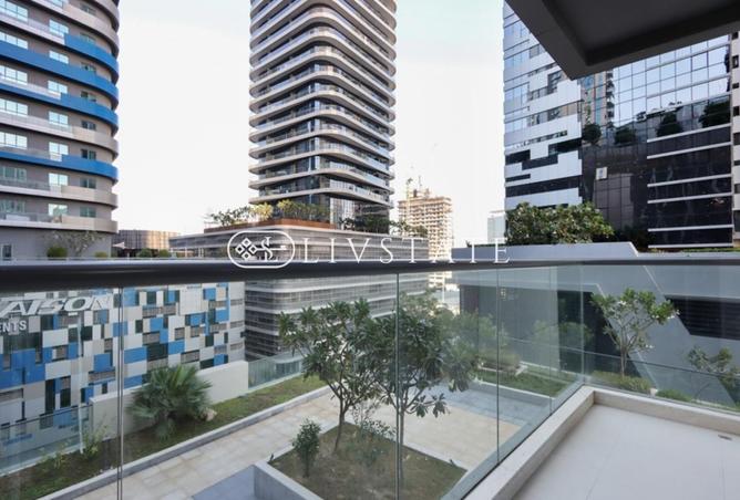 Luxurious| Fully Furnished | Down Town|Corner Unit photo 3