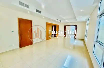 Villa - 3 Bedrooms - 6 Bathrooms for rent in Al Forsan Village - Khalifa City - Abu Dhabi