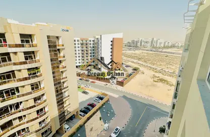 Apartment - 3 Bedrooms - 3 Bathrooms for rent in Liwa Residence - Dubai Silicon Oasis - Dubai