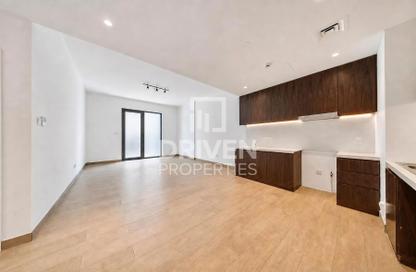 Apartment - 1 Bedroom - 1 Bathroom for rent in La Rive Building 2 - La Rive - Port de La Mer - La Mer - Jumeirah - Dubai