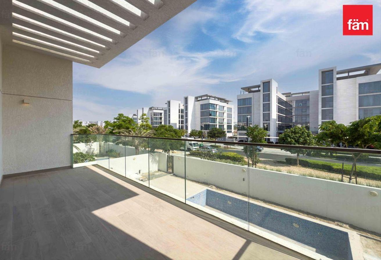 Luxury Living | With Pool | Vacant Villa photo 20