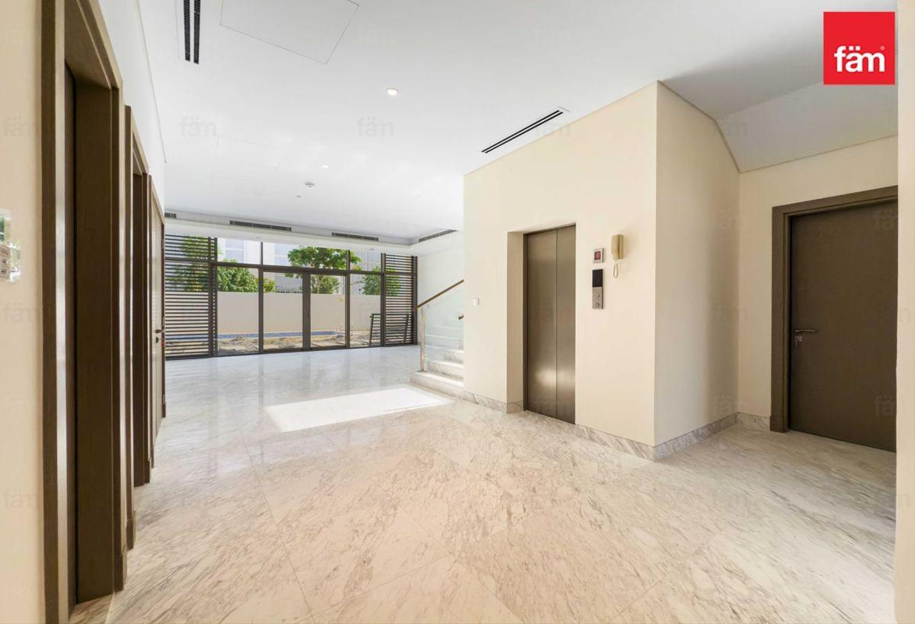 Luxury Living | With Pool | Vacant Villa photo 29