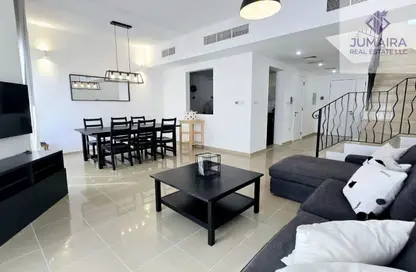 تاون هاوس - 3 غرف نوم - 2 حمامات للايجار في تاون هاوسز قرية الحمرا - قرية الحمرا - رأس الخيمة