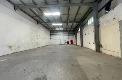 Warehouse - Studio - 2 Bathrooms for rent in Industrial Building 13 - Industrial Area 13 - Sharjah Industrial Area - Sharjah