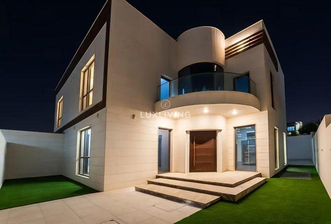 98242231 - Property Image 3