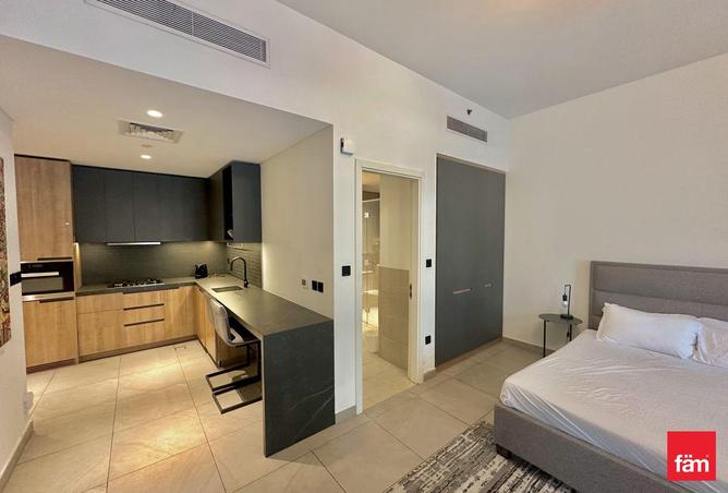 83212111 - Property Image 2