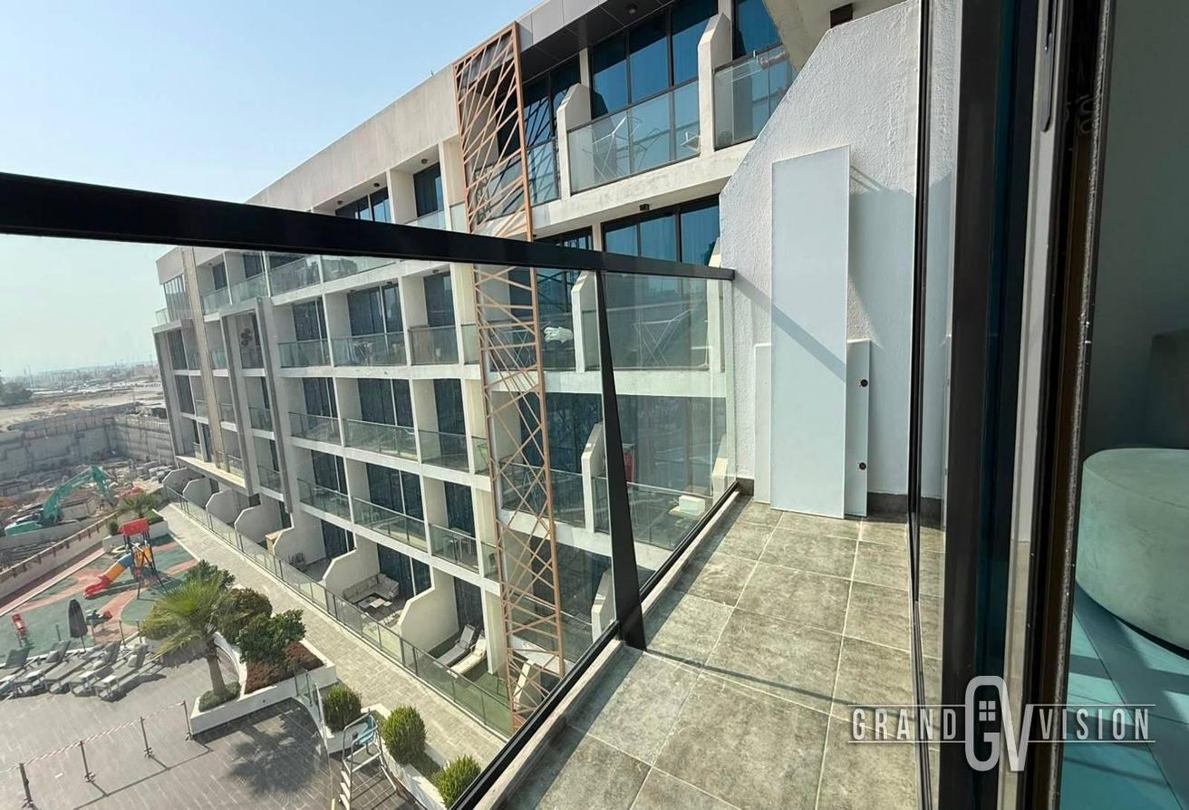 FULLY FURNISHED STUDIO I PREMIUM FINISHES I PRIME LOCATION photo 8