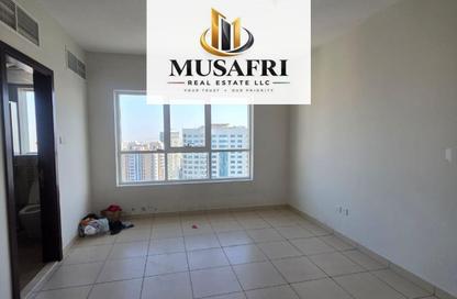 Apartment - 3 - 5 for rent in Sharjah 555 Tower - Al Khan Corniche - Al Khan - Sharjah Apartment - 3 - 5 for rent in Sharjah 555 Tower - Al Khan Corniche - Al Khan - Sharjah