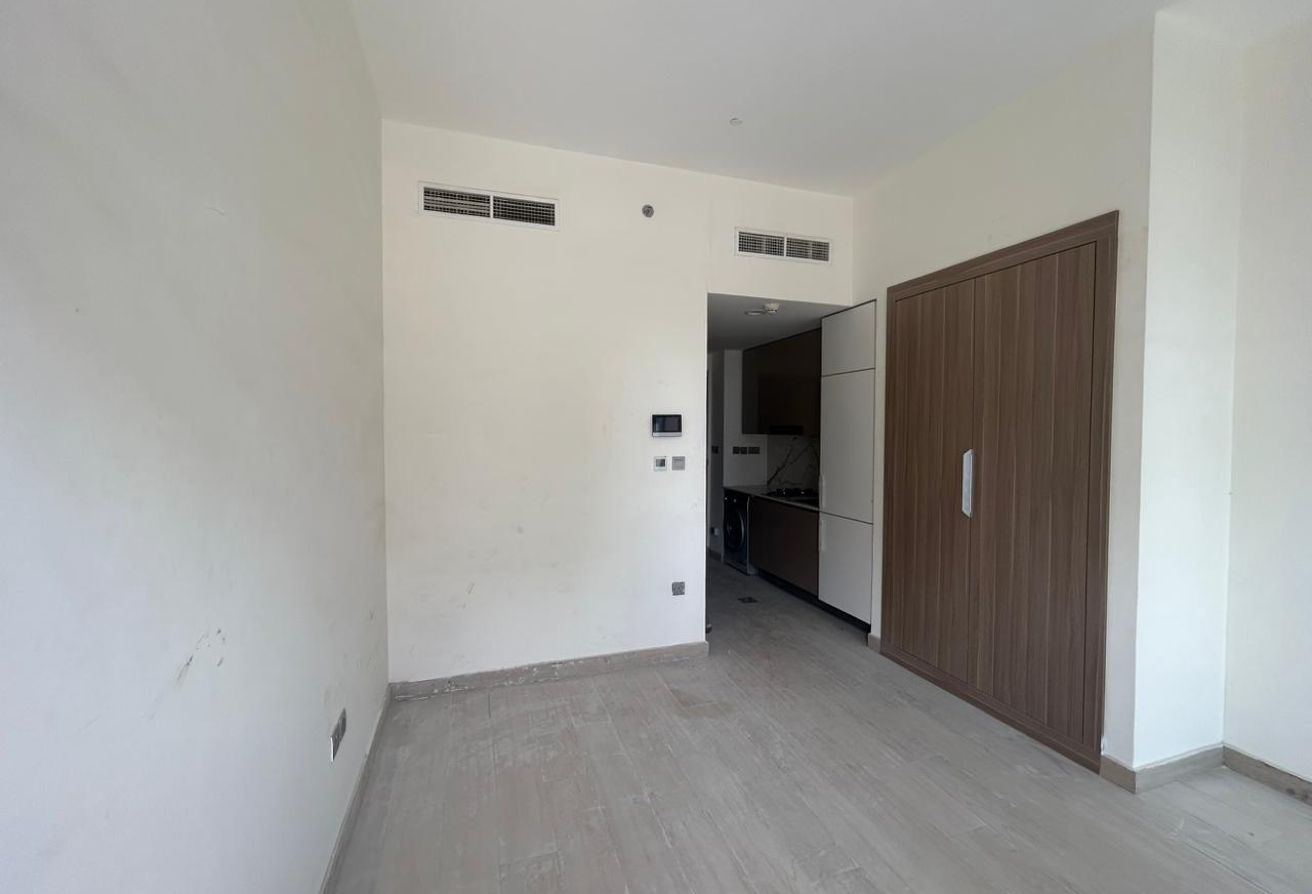 Studio with Large Balcony | Investor Opportunity gallery image