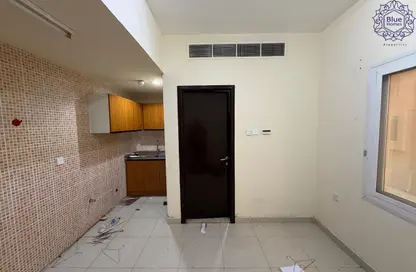Apartment - 1 Bathroom for rent in Suroor 511 - Muwaileh - Sharjah