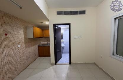 Apartment - Studio - 1 Bathroom for rent in Suroor 511 - Muwaileh - Sharjah