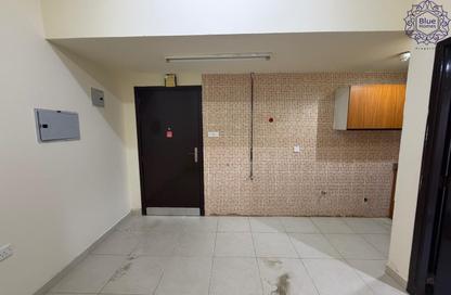 Apartment - Studio - 1 Bathroom for rent in Suroor 511 - Muwaileh - Sharjah