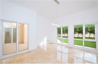Villa - 4 - 3 for rent in Meadows 2 - Meadows - Dubai Villa - 4 - 3 for rent in Meadows 2 - Meadows - Dubai