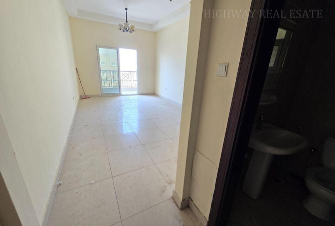 117263402 - Property Image 2