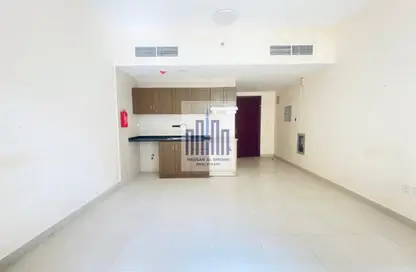 Apartment - Studio - 1 Bathroom for rent in Fire Station Road - Muwaileh - Sharjah