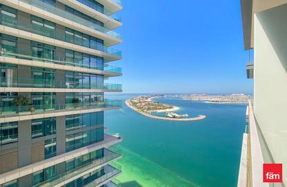 شقة - 2 غرف نوم - 2 حمامات للايجار في برج Beach Isle 1 - بيتش آيل - إعمار بيتشفرونت - دبي هاربور - دبي