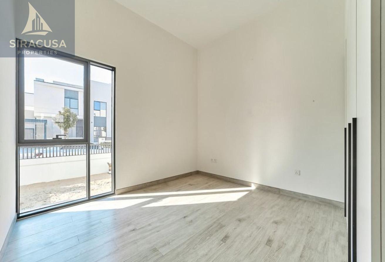 Single-Row | Beautifully Landscaped | B-Type photo 19