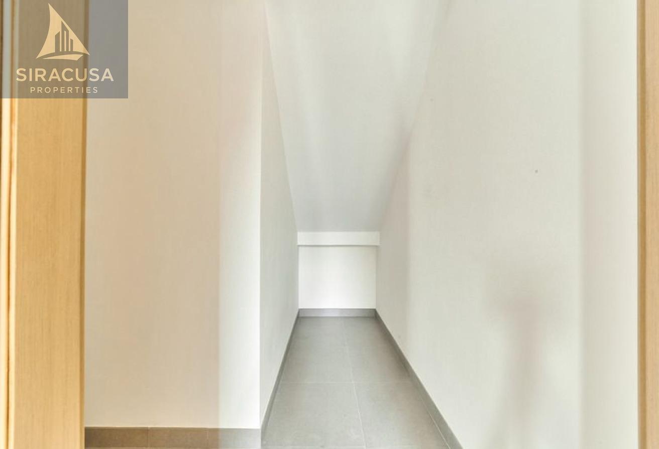 Single-Row | Beautifully Landscaped | B-Type photo 6