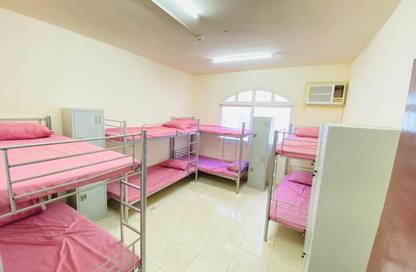Staff Accommodation - Studio - 7+ Bathrooms for rent in M-40 - Mussafah Industrial Area - Mussafah - Abu Dhabi