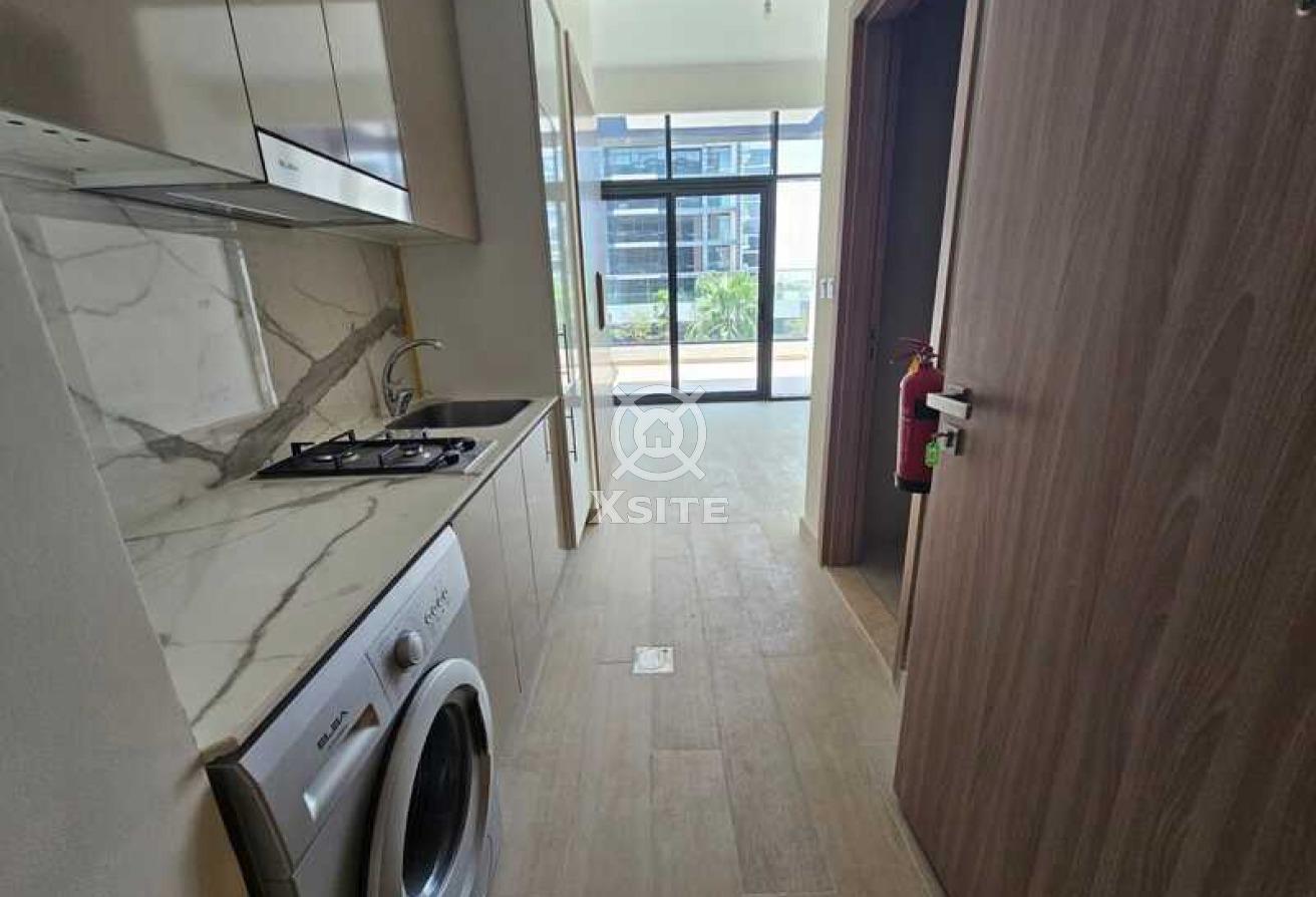 Affordable Studio | Boulevard View | Ready to Move photo 5