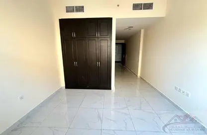 Apartment - 1 Bathroom for rent in Muwaileh 29 Building - Muwaileh - Sharjah