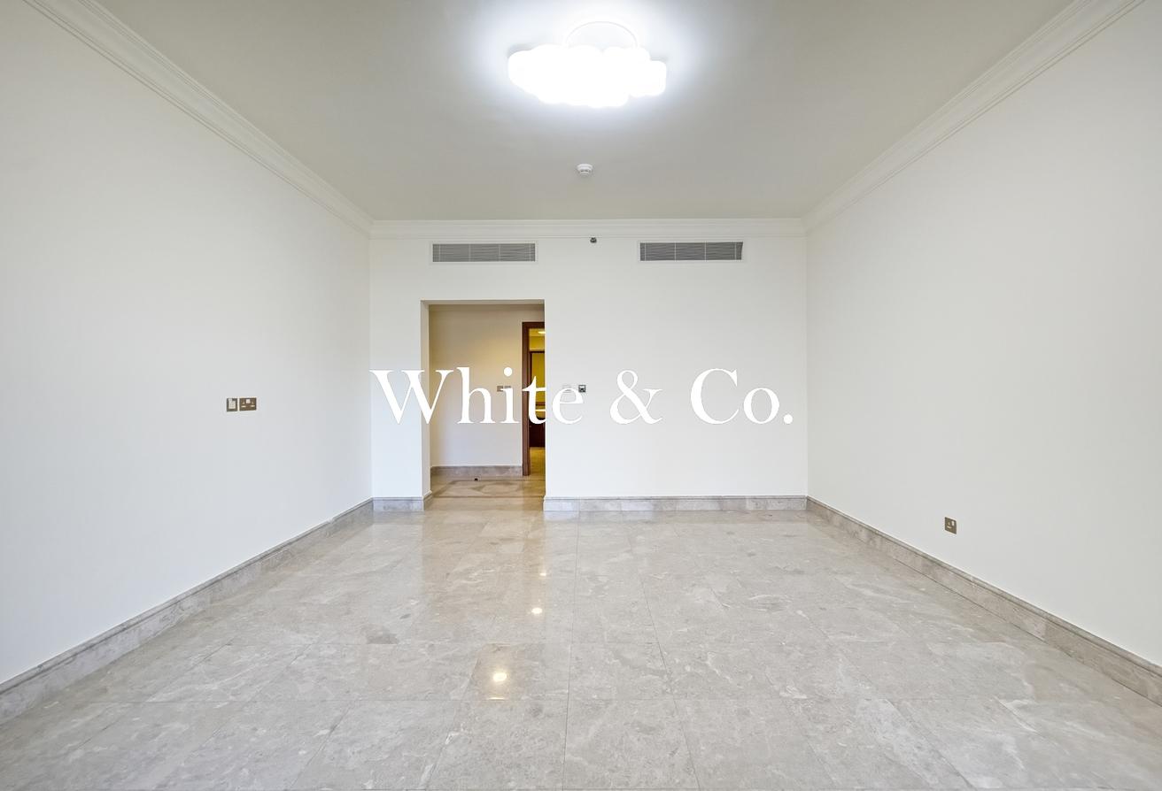 High Floor | Sea View | West Beach Access photo 11