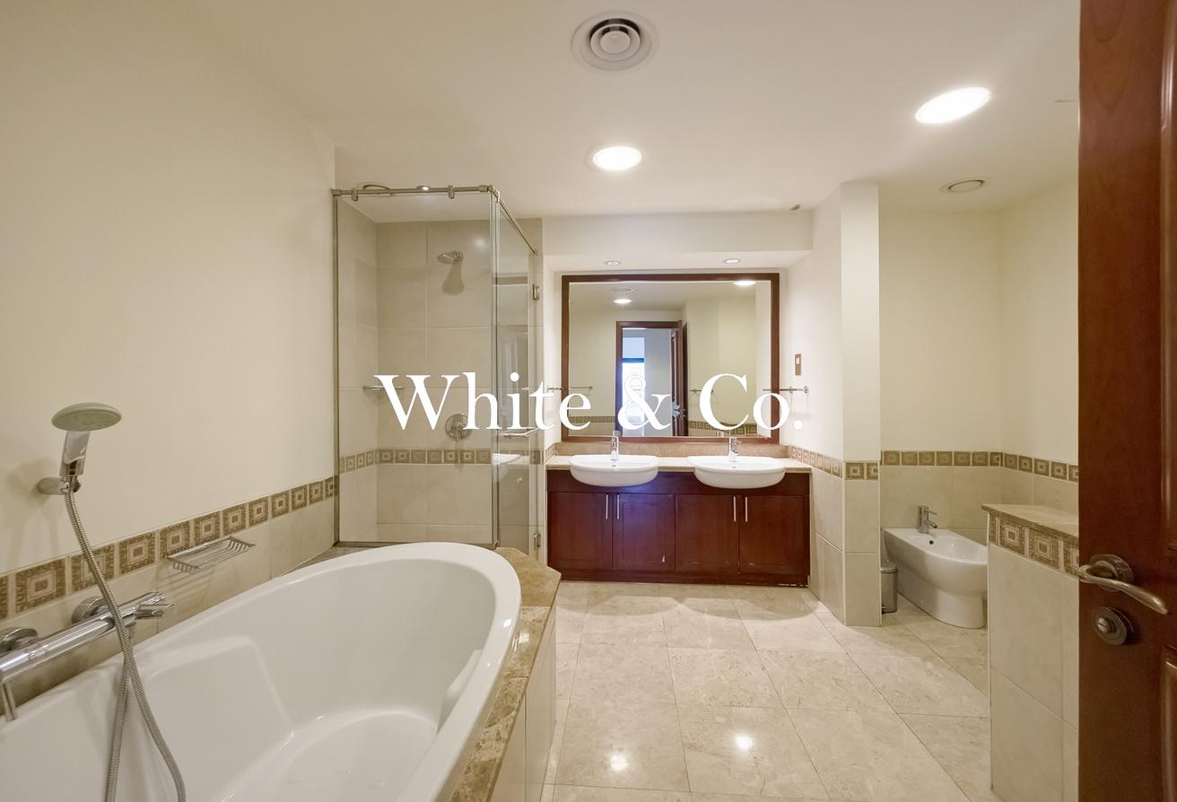 High Floor | Sea View | West Beach Access photo 10