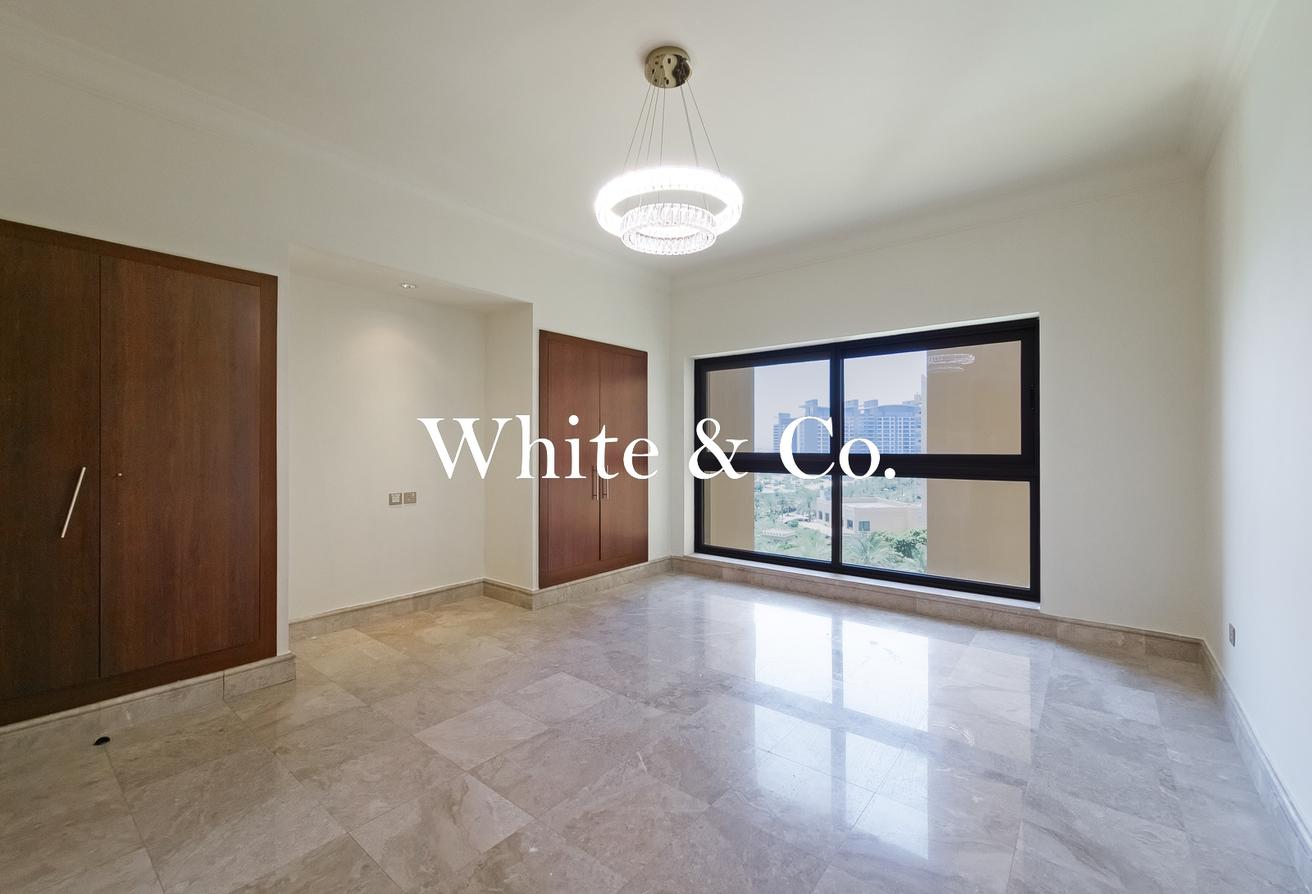 High Floor | Sea View | West Beach Access photo 7