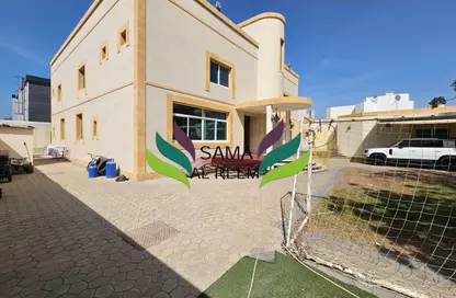 Villa - Studio - 6 Bathrooms for rent in Umm Suqeim 1 Villas - Umm Suqeim 1 - Umm Suqeim - Dubai