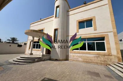 Villa - Studio - 6 Bathrooms for rent in Umm Suqeim 1 Villas - Umm Suqeim 1 - Umm Suqeim - Dubai Villa - Studio - 6 Bathrooms for rent in Umm Suqeim 1 Villas - Umm Suqeim 1 - Umm Suqeim - Dubai