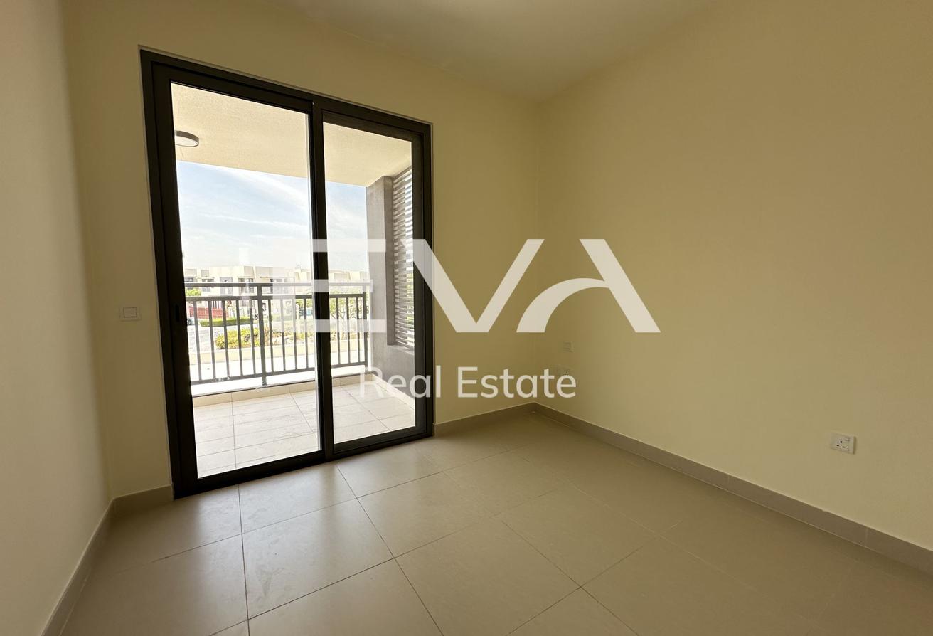 CORNER VILLA | VACANT | WELL MAINTAINED photo 7